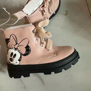 Black H&M Chunky Sole Boots minnie mouse 7.5 new